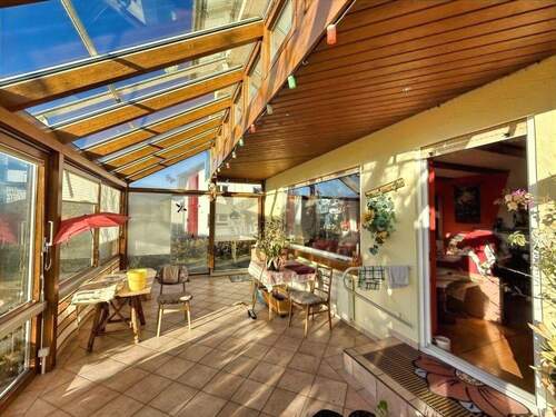 Sonniger, beheizbarer Wintergarten - Mehrfamilienhaus, Wohnhaus mit 270,00 m&sup2; in Stetten zum Kaufen