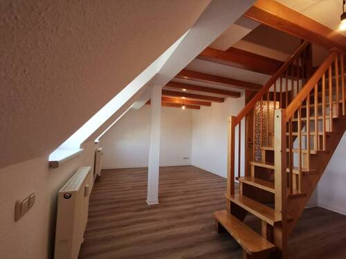 Treppe Wohnzimmer ins Schlafzimmer Bild 2 - 
