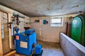 Heizungsraum mit Öltanks - 