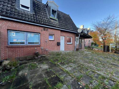 Hauseingang - 4 Zimmer Doppelhaushälfte zum Kaufen in Guderhandviertel