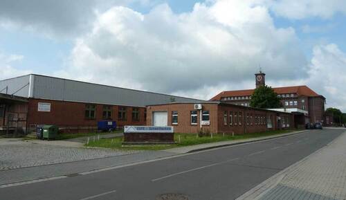 Gebäudeansicht - Halle zur Miete in Rötha