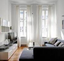 Kernsanierte 2-Zimmer-Altbauwohnung in ruhiger Innenhoflage - Berlin Mitte