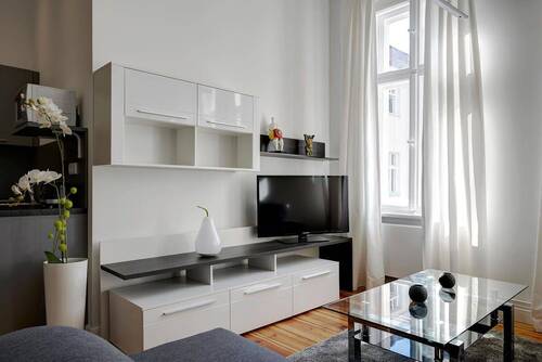 Wohnzimmer - 2 Zimmer Etagenwohnung in Berlin