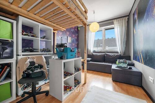 KINDERZIMMER - 