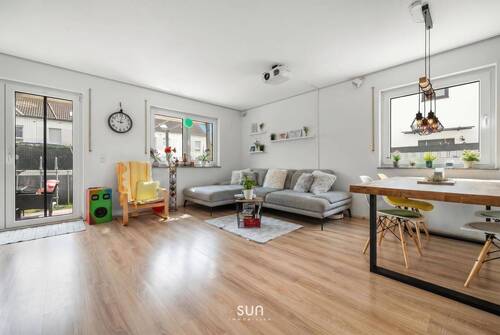 WOHNZIMMER - 
