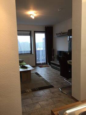 Blick ins Wohnzimmer - 2 Zimmer Etagenwohnung zur Miete in Pottum