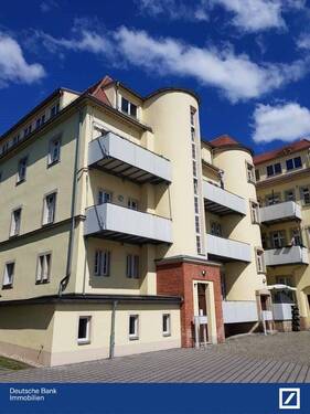 Außenansicht, Hofseite - Top-sanierte 2-Zi-Terrassenwohnung mit raffiniertem Grundriss!