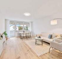 sofort verfügbar: 3 Zimmer mit Balkon - neu renoviert - Leonberg Höfingen