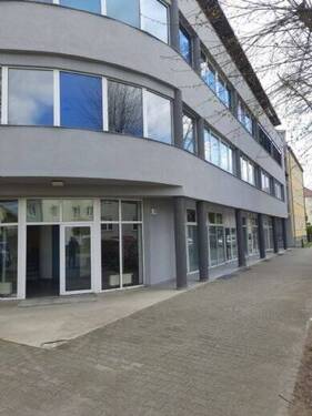 Vorderansicht - Attraktive 2 Zimmer-Wohnung - 180.000,00&nbsp;EUR Kaufpreis,