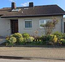 Großes Zweifamilienhaus in zentraler Lage von Bedburg