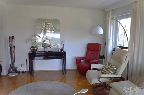 Wohnzimmer - Etagenwohnung mit 104,00 m&sup2; in Kuchen zum Kaufen