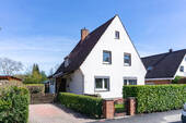 Bild 1 - PURNHAGEN-IMMOBILIEN - Freistehendes Einfamilienhaus auf schönem Grundstück in ruhiger Lage von Blumenthal