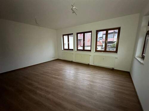 Wohnen - 2 Zimmer Etagenwohnung in Altdorf b. Nürnberg