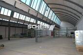 Halle mit Sheddach - 