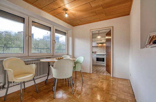 Essen - 4 Zimmer Etagenwohnung zum Kaufen in Würzburg