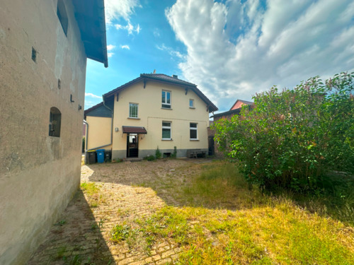 Hofseite - Einfamilienhaus mit 130,60 m&sup2; in Kloster Lehnin zum Kaufen