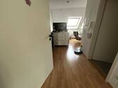 Flur - 1 Zimmer Etagenwohnung zur Miete in Viernheim
