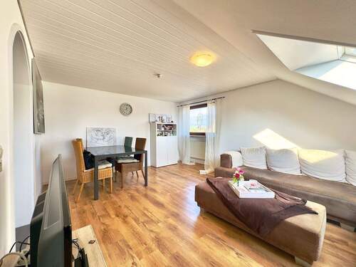 Wohnzimmer / Esszimmer DG - 