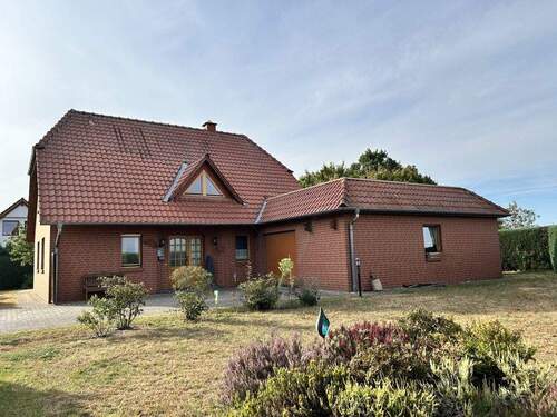 Bild 2 - 7 Zimmer Einfamilienhaus zum Kaufen in Steyerberg