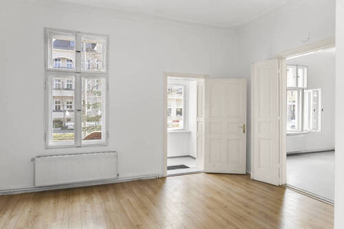 Warteraum - Mehrfamilienhaus, Wohnhaus in Berlin