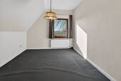 6V7A1597 - 