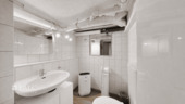 WC - 