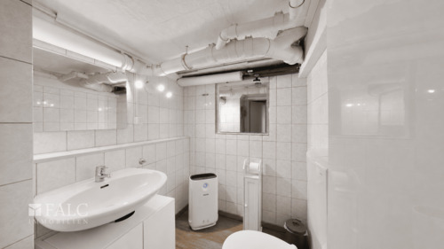 WC - 