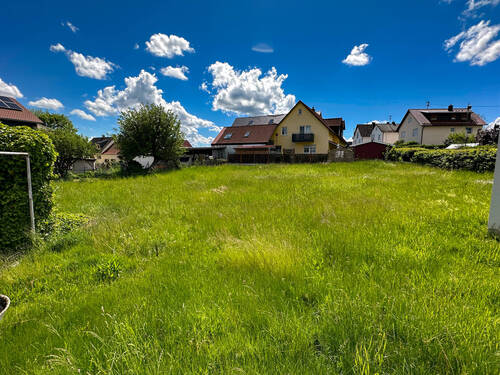 Grundstück - Grundstück mit ca. 740 m² Fläche