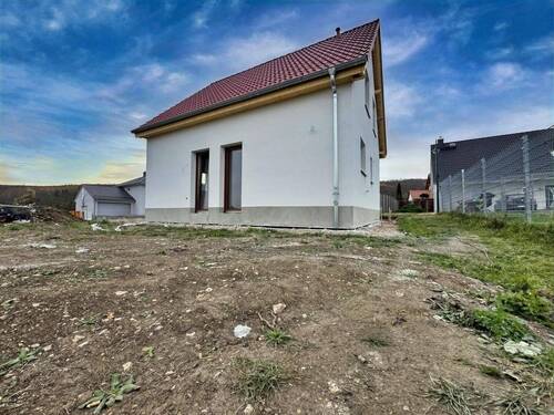 Gartenansicht - Einfamilienhaus mit 100,00 m² in Gierstädt zum Kaufen