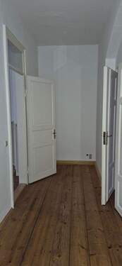 Flur.jpg - Etagenwohnung mit 62,00 m&sup2; in Dresden zur Miete