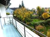 Balkon mit Blick in Grüne - 