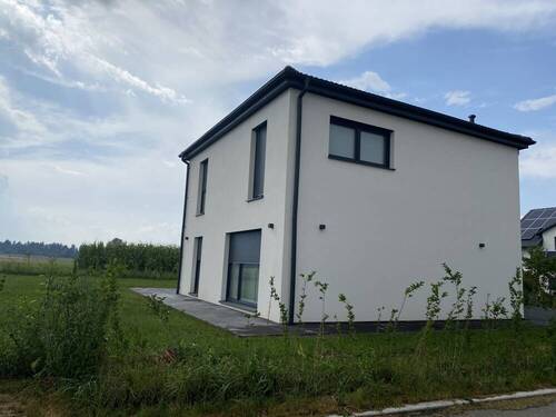 Außenansicht - 5 Zimmer Einfamilienhaus zum Kaufen in Dornhan