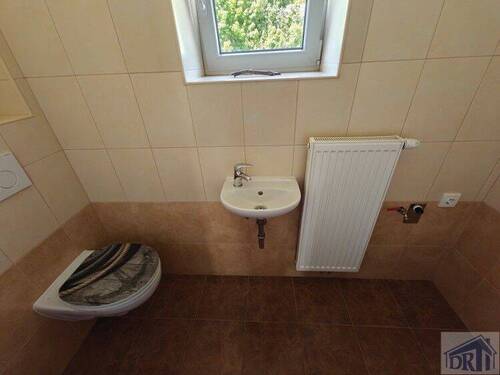 WC - 