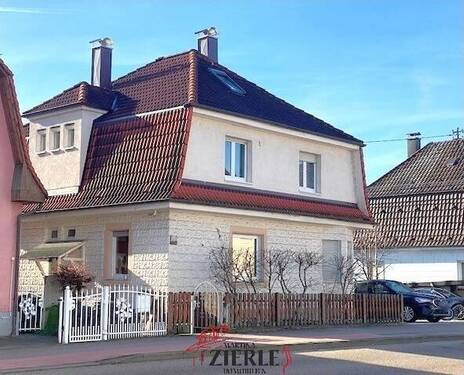 Außenansicht - Gelegenheit - Vor einigen Jahren umfangreich renoviert! EFH, ebener, schöner Garten, 3 Stellplätze!
