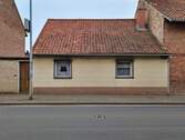 Wohnhaus Straßenseite - Kompaktes Einfamilienhaus für Handwerker in Groß Quenstedt