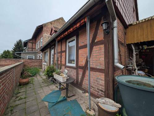 Wohnhaus Hofseite - 2 Zimmer Einfamilienhaus zum Kaufen in Groß Quenstedt