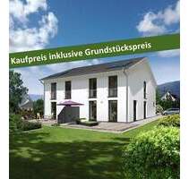 Mit Grundstück: Das schlanke Town & Country Doppelhaus in Esebeck - Göttingen