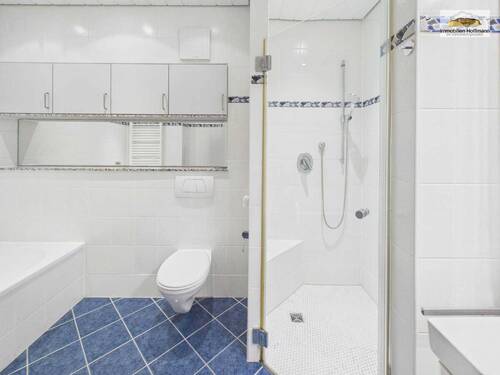 Badezimmer EG - 4 Zimmer Etagenwohnung in Alzenau