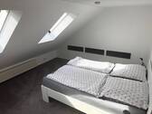 Schlafzimmer 2 OG - 
