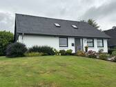 Frontaufnahme - 6 Zimmer Einfamilienhaus zum Kaufen in Heide / Süderholm