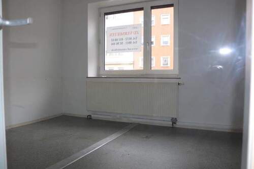 855aa0ab-6159-4f45-ade5-edd3a452a4ce_IMG_2937 - Gewerbeobjekt (Büro, Produktion, Verkauf) in Nürnberg zum Kaufen