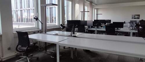 NE Raum + Glass Raum - Freier Openoffice-Platz im Schlesischen Tor: modern, möbliert, sofort