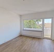 Große 3-Zimmer-Wohnung mit EBK und 2 BALKONEN in Seelze-Letter