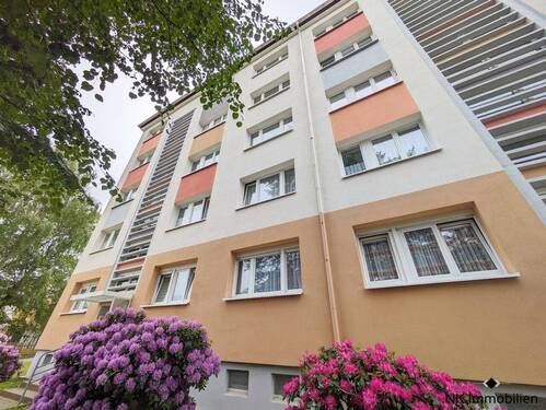 Wohngebäude - 2 Zimmer Etagenwohnung zum Kaufen in Limbach-Oberfrohna