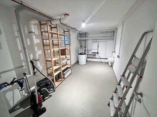 Hausanschluss/ Waschküche - 