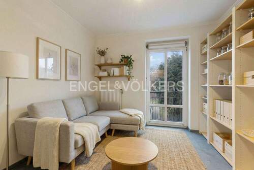 Schlafzimmer digital möbliert - Etagenwohnung mit 93,30 m&sup2; in Hamburg zum Kaufen