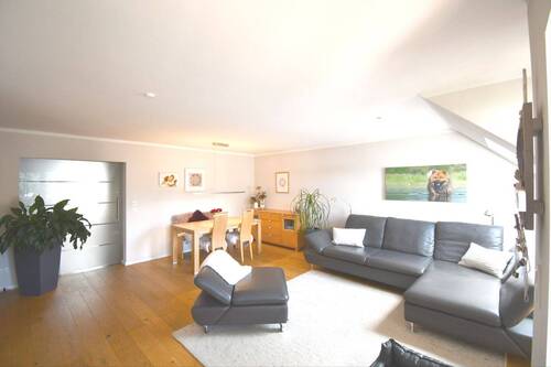 Wohnzimmer - 4 Zimmer Etagenwohnung in Elmshorn