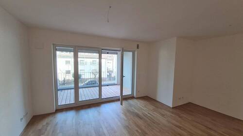 Wohnzimmer - Erstbezug 3 Zimmer-Wohnung im Herzen von Darmstadt - mit Loggia & TG-Stellplatz