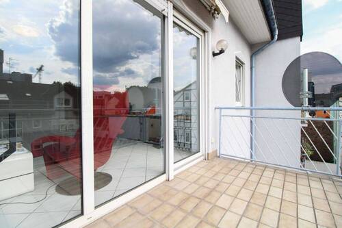 Balkon - 3 Zimmer Etagenwohnung in Offenbach am Main