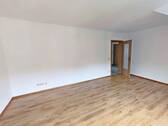 Ansicht II: Wohn- und Esszimmer - 2 Zimmer Etagenwohnung zur Miete in Meißen